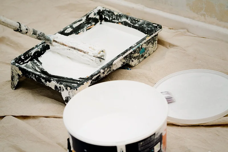 Choisir ses outils de peinture : le bon rouleau change tout